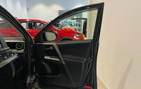Toyota RAV4, 2015 год, 1 830 000 рублей, 8 фотография