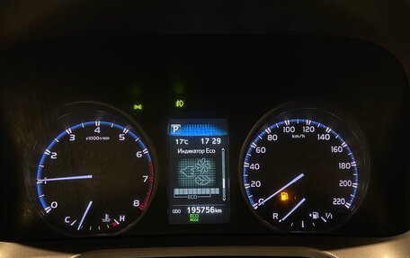 Toyota RAV4, 2015 год, 1 830 000 рублей, 22 фотография