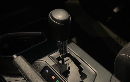 Toyota RAV4, 2015 год, 1 830 000 рублей, 27 фотография