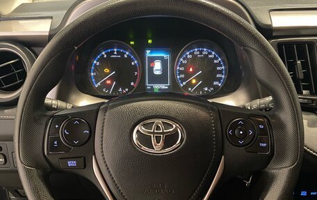 Toyota RAV4, 2015 год, 1 830 000 рублей, 21 фотография