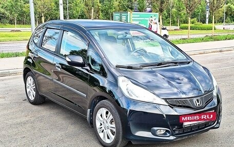 Honda Jazz II рестайлинг, 2011 год, 890 000 рублей, 2 фотография