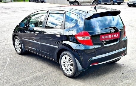 Honda Jazz II рестайлинг, 2011 год, 890 000 рублей, 6 фотография