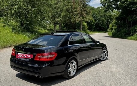 Mercedes-Benz E-Класс, 2012 год, 3 000 000 рублей, 8 фотография