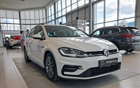 Volkswagen Golf VII, 2019 год, 1 797 000 рублей, 7 фотография
