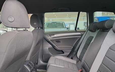 Volkswagen Golf VII, 2019 год, 1 797 000 рублей, 16 фотография