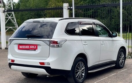 Mitsubishi Outlander III рестайлинг 3, 2013 год, 1 349 000 рублей, 4 фотография