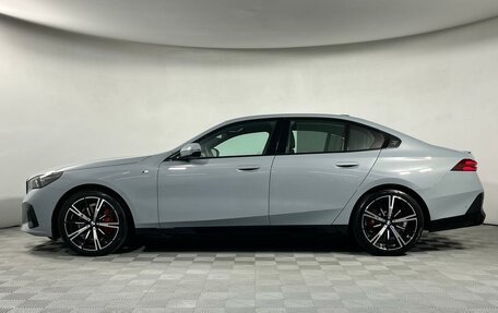 BMW 5 серия, 2025 год, 10 955 000 рублей, 3 фотография