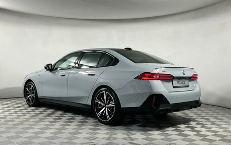 BMW 5 серия, 2025 год, 10 955 000 рублей, 6 фотография