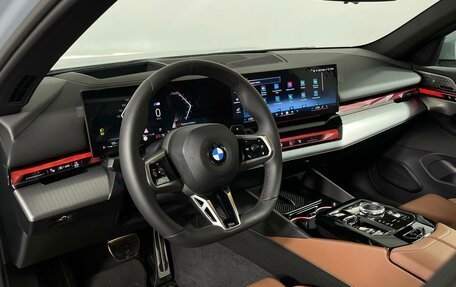 BMW 5 серия, 2025 год, 10 955 000 рублей, 12 фотография