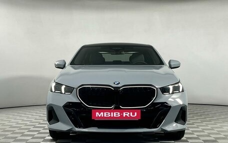 BMW 5 серия, 2025 год, 10 955 000 рублей, 2 фотография