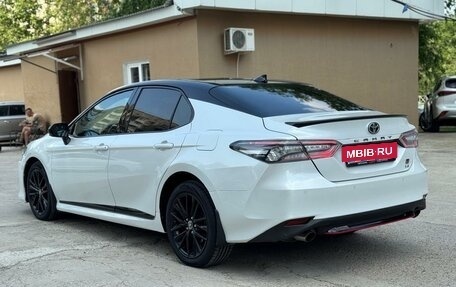 Toyota Camry, 2021 год, 3 360 000 рублей, 2 фотография