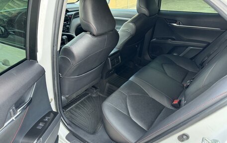 Toyota Camry, 2021 год, 3 360 000 рублей, 26 фотография