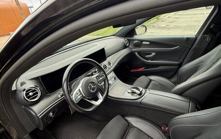 Mercedes-Benz E-Класс, 2018 год, 3 850 000 рублей, 7 фотография