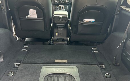 Jeep Wrangler, 2018 год, 4 500 000 рублей, 27 фотография