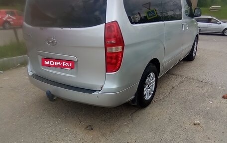 Hyundai Grand Starex Grand Starex I рестайлинг 2, 2009 год, 1 000 000 рублей, 8 фотография