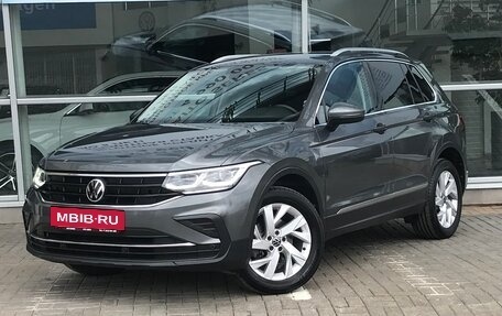 Volkswagen Tiguan II, 2021 год, 3 490 000 рублей, 2 фотография