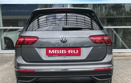 Volkswagen Tiguan II, 2021 год, 3 490 000 рублей, 11 фотография