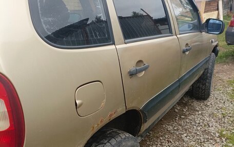 Chevrolet Niva I рестайлинг, 2004 год, 170 000 рублей, 6 фотография