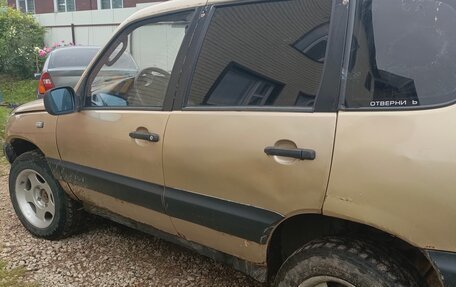 Chevrolet Niva I рестайлинг, 2004 год, 170 000 рублей, 4 фотография