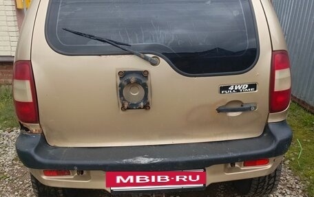 Chevrolet Niva I рестайлинг, 2004 год, 170 000 рублей, 5 фотография