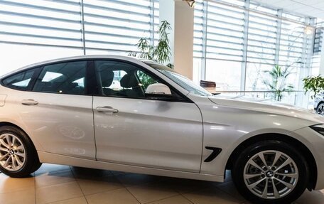 BMW 3 серия, 2018 год, 3 100 000 рублей, 3 фотография