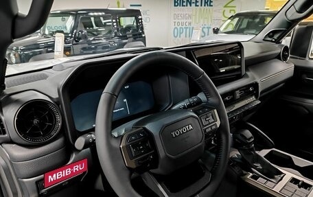 Toyota Land Cruiser Prado, 2024 год, 11 600 000 рублей, 11 фотография