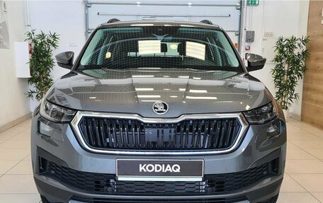 Skoda Kodiaq I, 2025 год, 5 050 000 рублей, 6 фотография