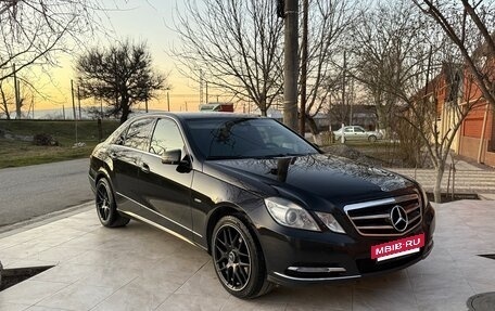 Mercedes-Benz E-Класс, 2011 год, 1 404 000 рублей, 2 фотография