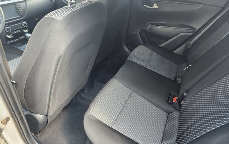 KIA Rio IV, 2018 год, 1 415 000 рублей, 5 фотография