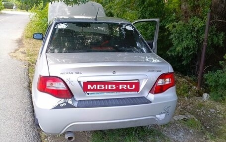 Daewoo Nexia I рестайлинг, 2010 год, 300 000 рублей, 6 фотография