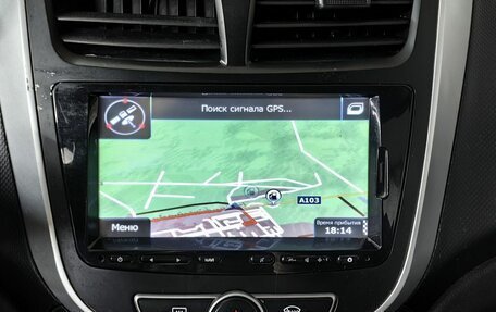 Hyundai Solaris II рестайлинг, 2011 год, 597 000 рублей, 18 фотография