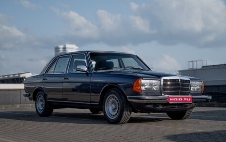 Mercedes-Benz W123, 1980 год, 3 250 000 рублей, 1 фотография