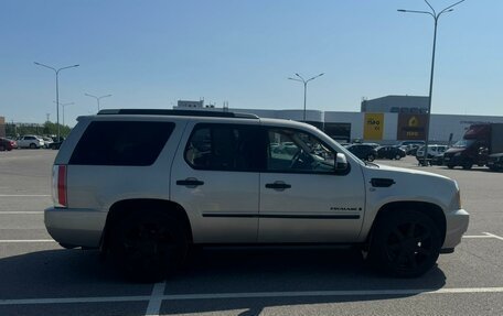 Cadillac Escalade III, 2008 год, 2 650 000 рублей, 7 фотография