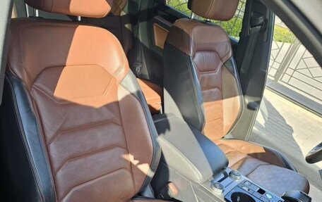 Volkswagen Touareg III, 2018 год, 7 450 000 рублей, 9 фотография
