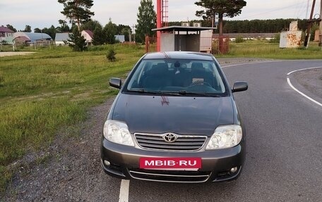 Toyota Corolla, 2005 год, 650 000 рублей, 3 фотография