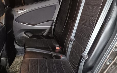 Hyundai Solaris II рестайлинг, 2015 год, 1 050 000 рублей, 7 фотография