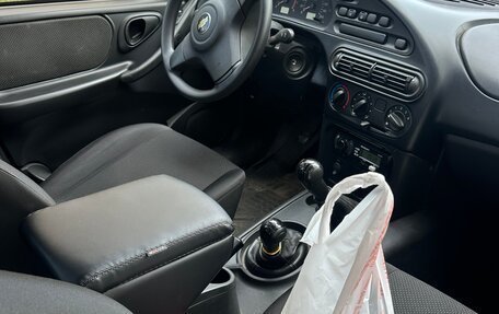 Chevrolet Niva I рестайлинг, 2015 год, 790 000 рублей, 3 фотография