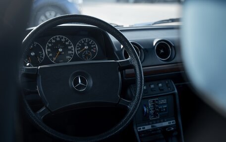Mercedes-Benz W123, 1980 год, 3 250 000 рублей, 3 фотография