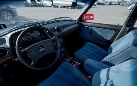 Mercedes-Benz W123, 1980 год, 3 250 000 рублей, 9 фотография
