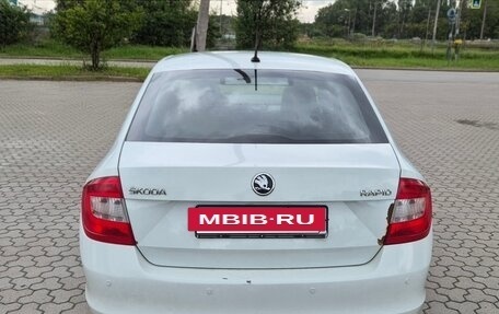 Skoda Rapid I, 2015 год, 900 000 рублей, 5 фотография