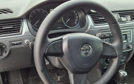 Skoda Rapid I, 2015 год, 900 000 рублей, 13 фотография