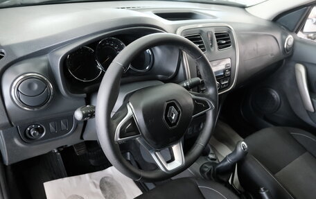Renault Logan II, 2020 год, 1 199 000 рублей, 11 фотография