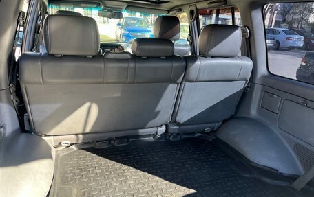 Toyota Land Cruiser 100 рестайлинг 2, 2000 год, 2 500 000 рублей, 7 фотография