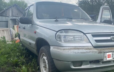 Chevrolet Niva I рестайлинг, 2005 год, 153 000 рублей, 7 фотография