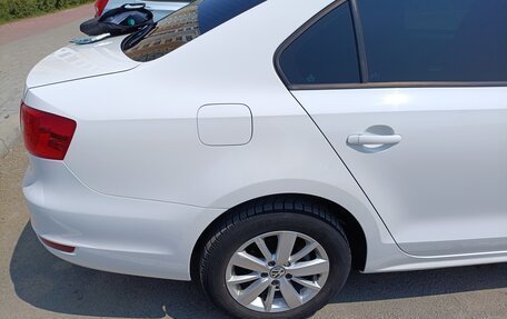Volkswagen Jetta VI, 2013 год, 920 000 рублей, 3 фотография