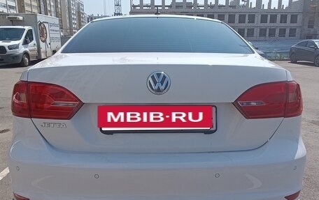 Volkswagen Jetta VI, 2013 год, 920 000 рублей, 8 фотография