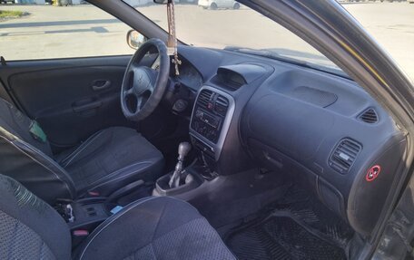 Mitsubishi Carisma I, 2002 год, 130 000 рублей, 5 фотография