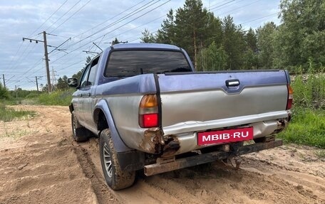 Mitsubishi L200 III рестайлинг, 2000 год, 450 000 рублей, 8 фотография