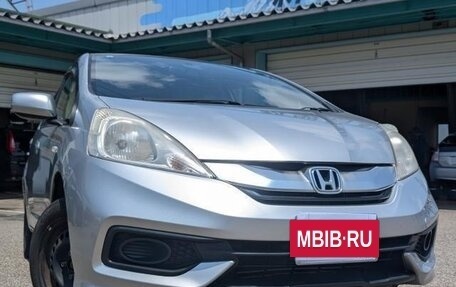 Honda Fit Shuttle I рестайлинг, 2015 год, 885 000 рублей, 3 фотография