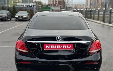 Mercedes-Benz E-Класс, 2019 год, 3 750 000 рублей, 11 фотография